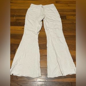 Aerie white flare cotton pants size xs regular